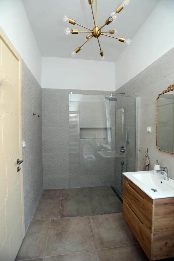 Apartman Kamala พูลา ภายนอก รูปภาพ